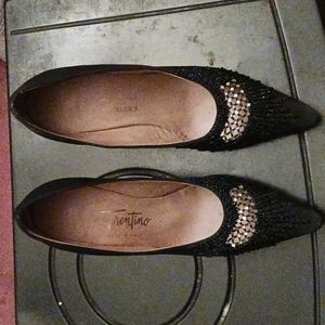 Made in Italy Traentino suede black heels
